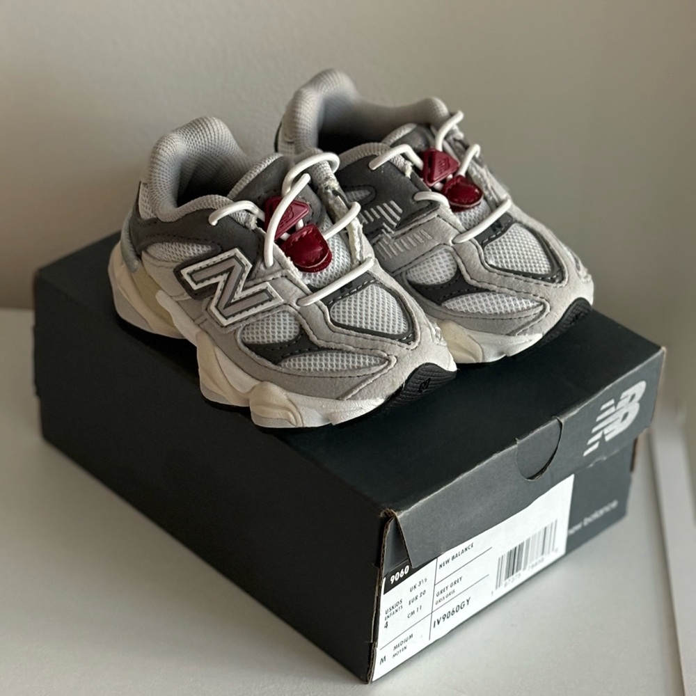 Brand New In Box New Balance 9060